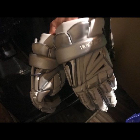 nike lacrosse gloves